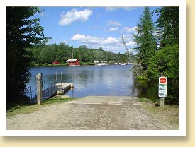 The Lake Dock Errol Motel